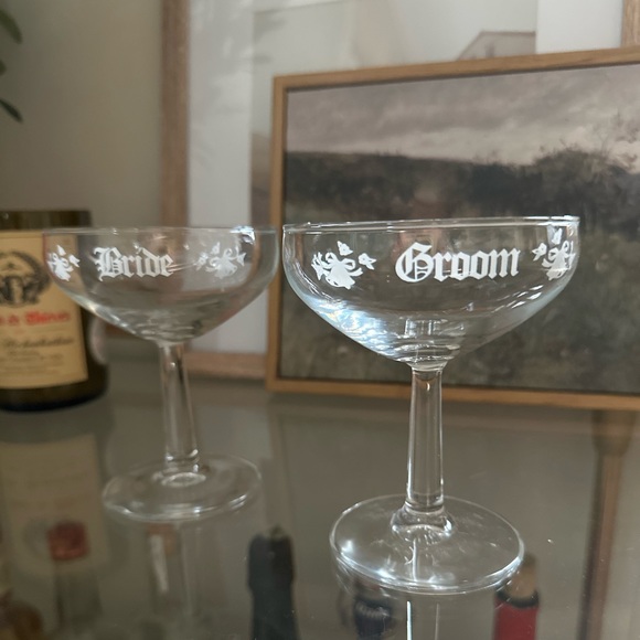 Vintage Bride & Groom Wedding Cocktail Glassware - Picture 3 of 3